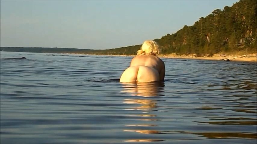 [934.83MB] Lady Bay Beauty - Nude Beach - Teacher -