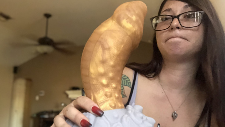 Unboxing of "Crackers"-bad dragon dildo.